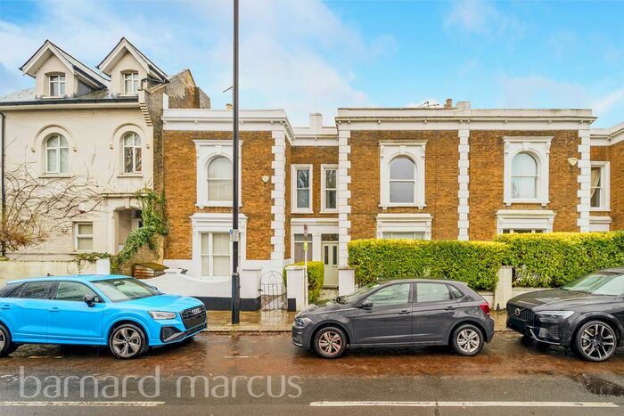 4 Bedroom Property To Rent In Wellesley Road, London, W4