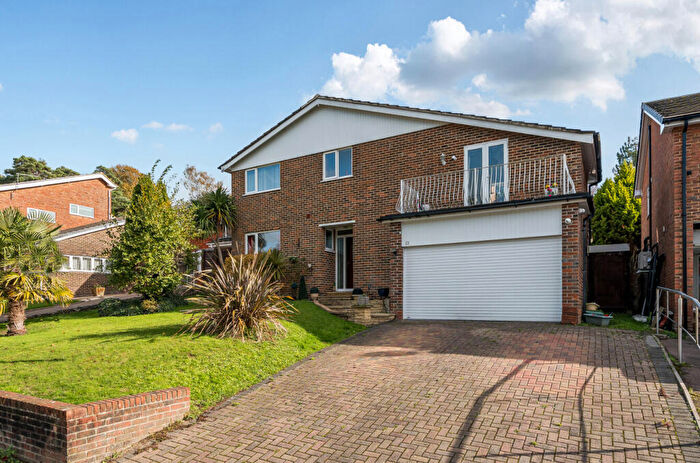 4 Bedroom Detached House For Sale In Lingwood Close, Bassett, Southampton, Hampshire, SO16