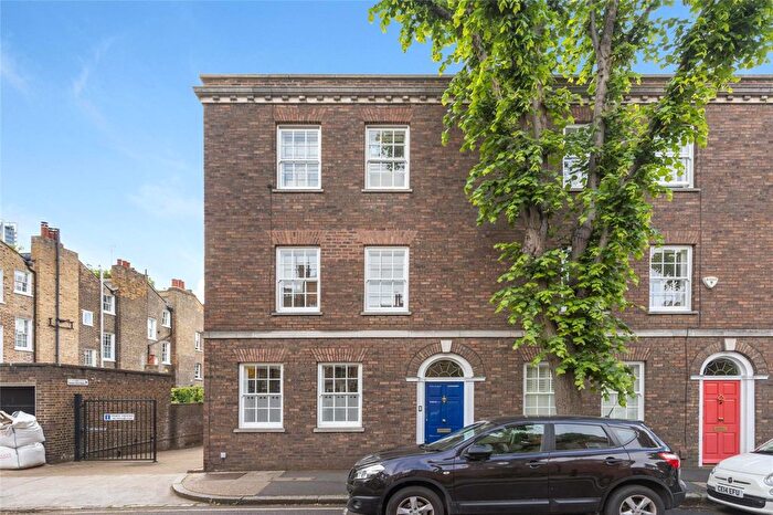 3 Bedroom End Of Terrace House For Sale In West Square, London, SE11