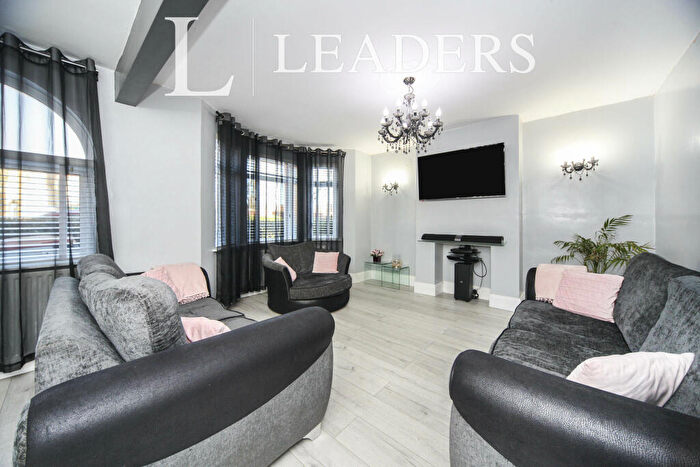 5 Bedroom Detached House To Rent In Delaune, Queen Street, Dunstable -, LU5