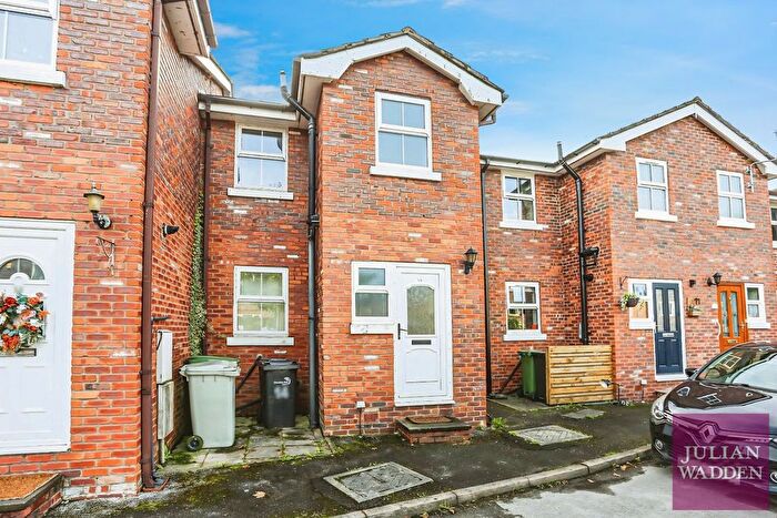 2 Bedroom Terraced House To Rent In Hand Street, Macclesfield, Cheshire, SK11