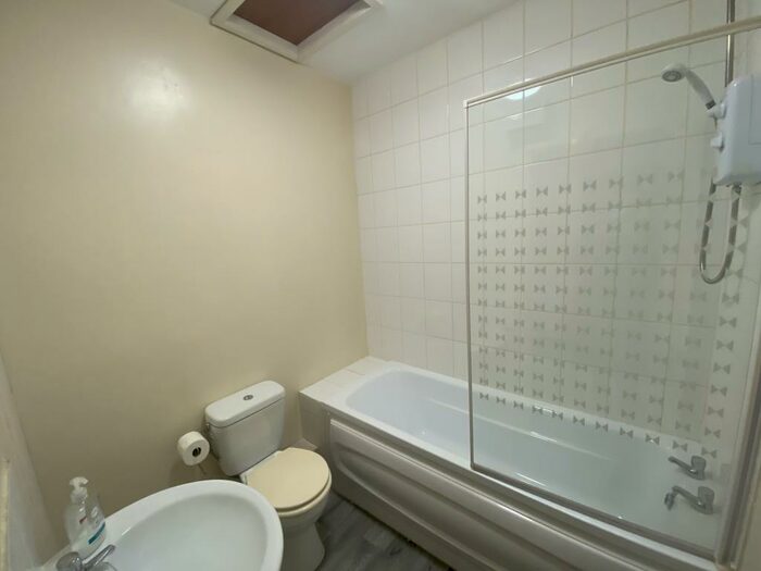 1 Bedroom Flat To Rent In Haughton Green Road, Denton, M34