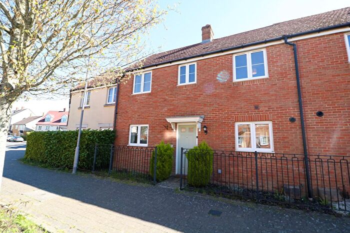 3 Bedroom Terraced House For Sale In Finn Farm Road, Kingsnorth, TN25