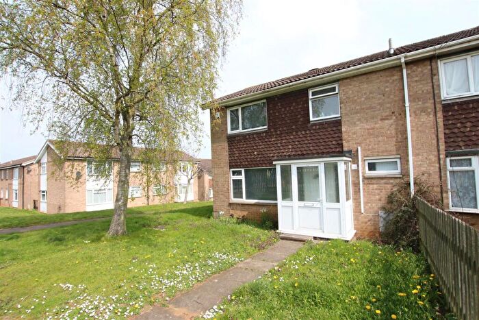 4 Bedroom Private Halls To Rent In Hunsbarrow Road, Northampton, NN4