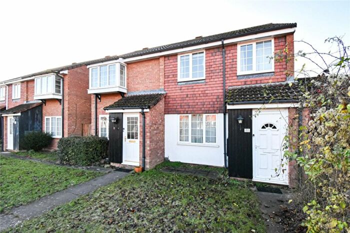 3 Bedroom Semi-Detached House To Rent In Tamarin Gardens, Cambridge, CB1