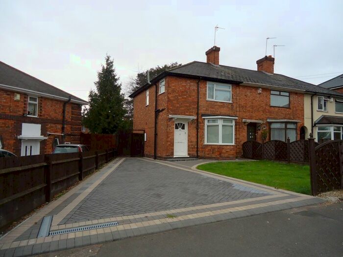 3 Bedroom Semi-Detached House To Rent In Stanwell Grove, Erdington, Birmingham, B23