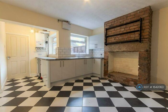 2 Bedroom Terraced House To Rent In Foljambe Road, Brimington, Chesterfield, S43