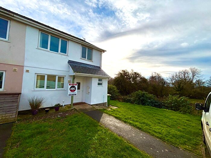 3 Bedroom Semi-Detached House To Rent In Stad Bryn Glas, Llanfairpwllgwyngyll, LL61