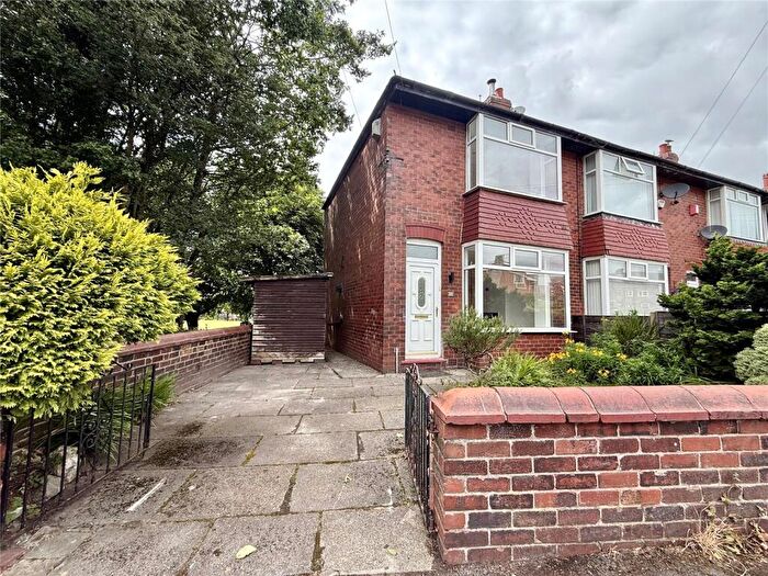 2 Bedroom End Of Terrace House For Sale In Perth Street, Royton, Oldham, Greater Manchester, OL2