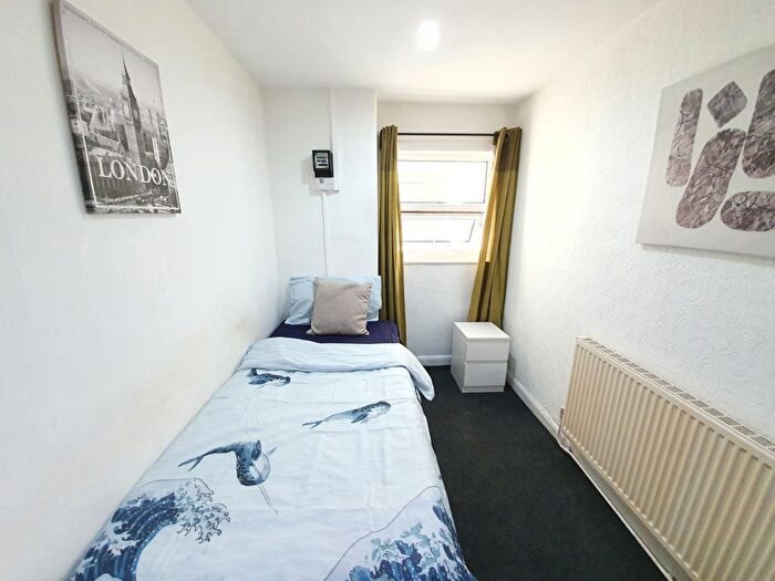 1 Bedroom Terraced House To Rent In Slaney Road, Walsall, WS2