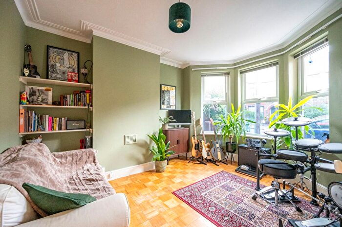 1 Bedroom Flat For Sale In Fleeming Road, Lloyd Park, London, E17