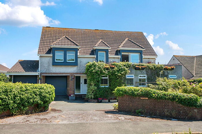 4 Bedroom Detached House For Sale In Renney Road, Heybrook Bay, Plymouth, Devon, PL9