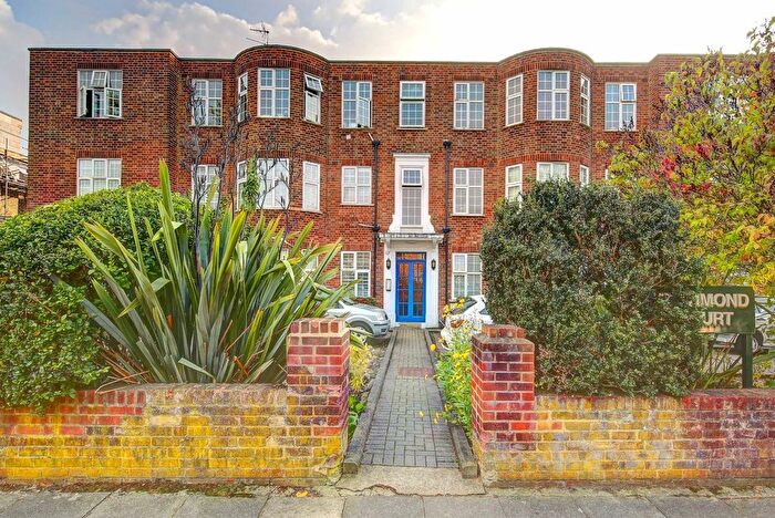 1 Bedroom Flat To Rent In Richmond Road, Raynes Park, SW20