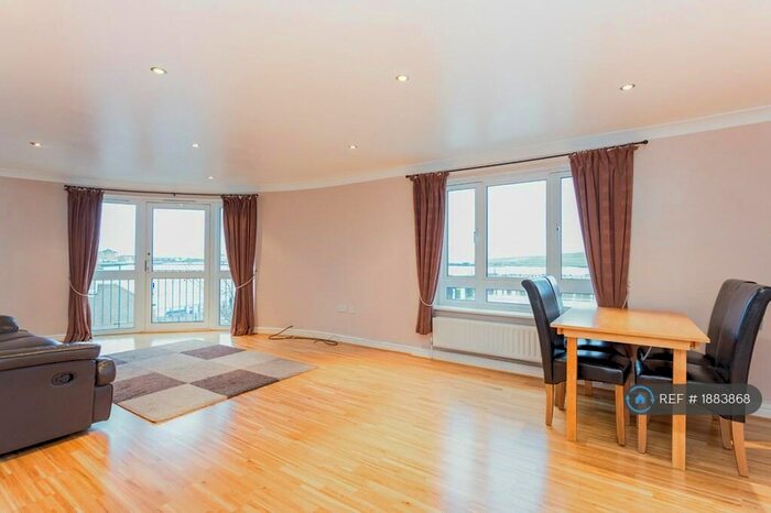 2 Bedroom Flat To Rent In Wharfside Close, Erith, DA8