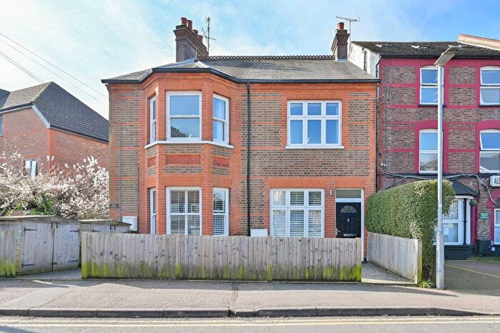 2 Bedroom Flat For Sale In Alexandra Road, Hemel Hempstead, HP2