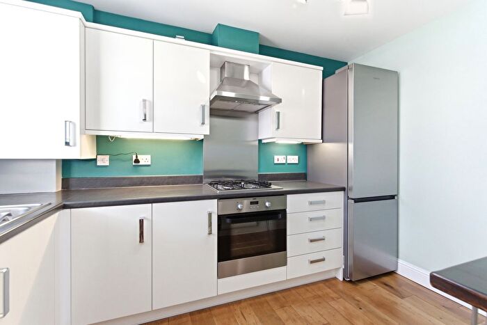 3 Bedroom End Of Terrace House For Sale In Brown Crescent, Bathgate, EH48