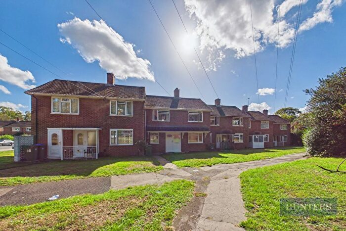 3 Bedroom Terraced House For Sale In Malwood Avenue, Southampton, SO16