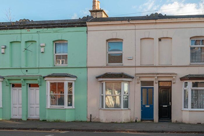 2 Bedroom Terraced House For Sale In Wincheap, Canterbury, CT1