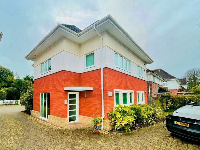 2 Bedroom Flat To Rent In The Spinners, Flaghead Road, Canford Cliffs, BH13