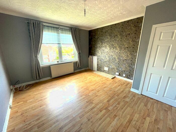 2 Bedroom Flat To Rent In Arnott Drive, Coatbridge, North Lanarkshire, ML5