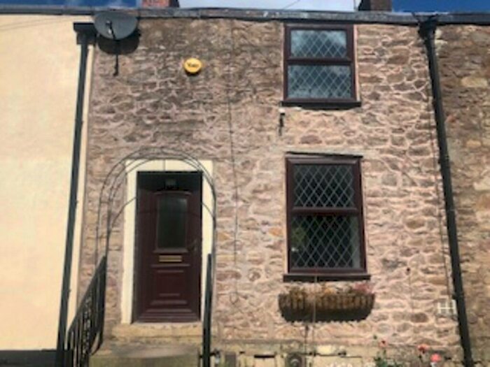 2 Bedroom Cottage To Rent In Revidge Road, Blackburn, BB1