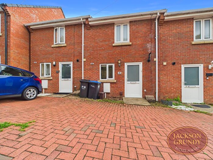 2 Bedroom Terraced House To Rent In Ross Road, St. James, NN5