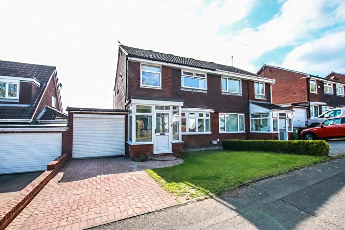 3 Bedroom Semi Detached House For Sale In Beaumont Drive, Washington, Tyne And Wear, NE38