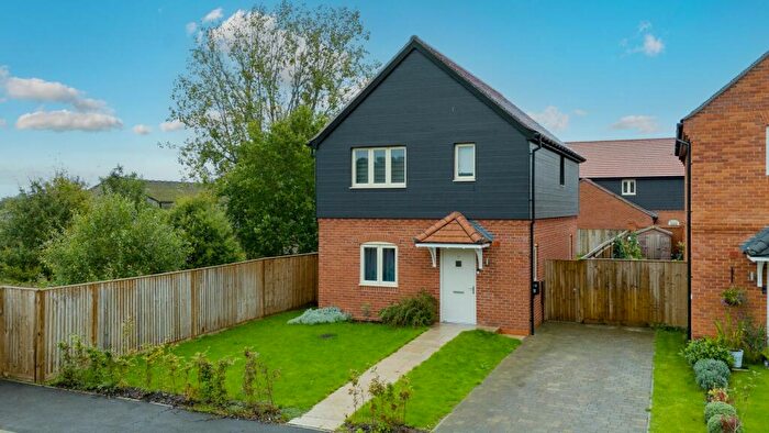 3 Bedroom Detached House To Rent In Cobbett Drive, Binfield, RG42