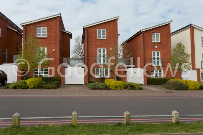 4 Bedroom House To Rent In Hay Drive, Mitcham, Surrey, CR4