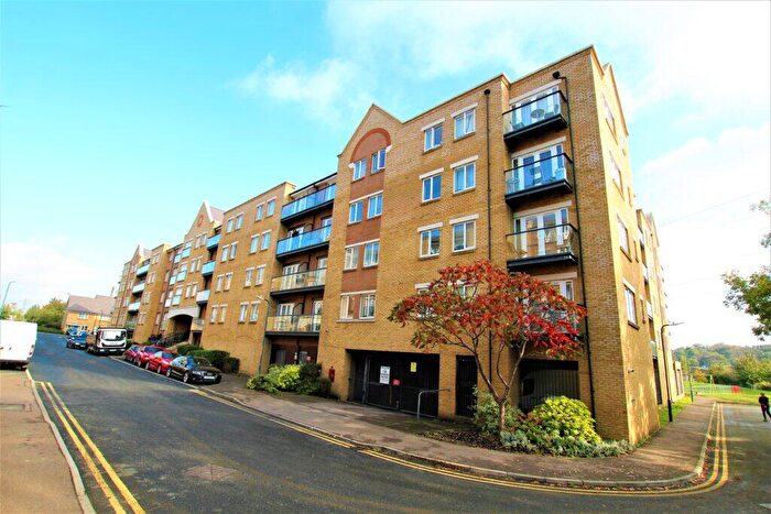 2 Bedroom Flat To Rent In Flat Phoenix Court, Black Eagle Drive, Northfleet, Kent, DA11