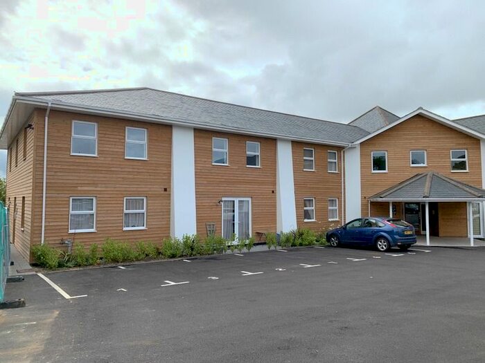 1 Bedroom Flat To Rent In Cedar Park, Sherborne, DT9