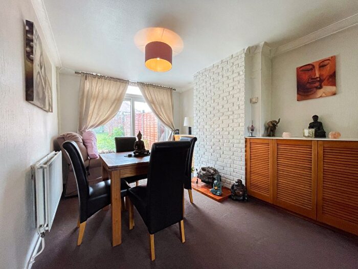 3 Bedroom Semi-detached House For Sale In Winchester Crescent, Gravesend, Kent, DA12
