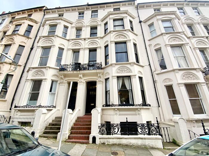 1 Bedroom Flat For Sale In Cambridge Road, Hove, BN3