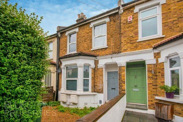 1 Bedroom Flat To Rent In Colmer Road, London, SW16