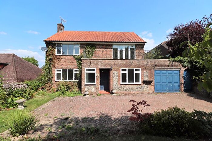 4 Bedroom Detached House For Sale In Stable Lane, Findon Village, Worthing, BN14