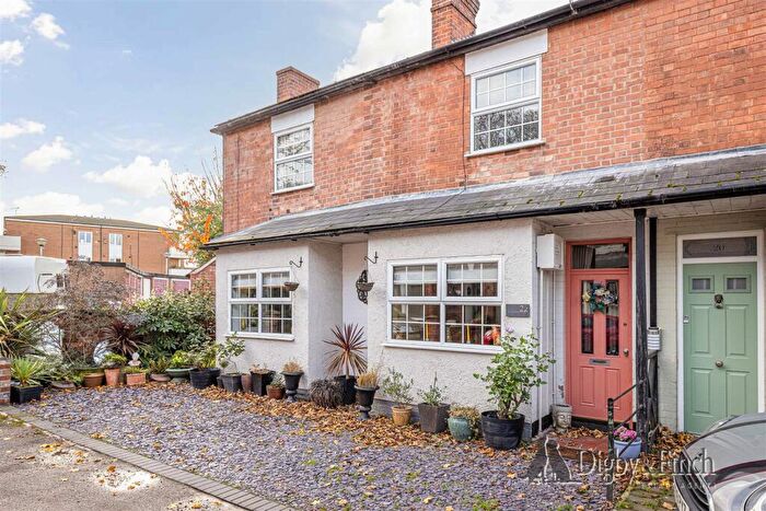 3 Bedroom Semi-Detached House For Sale In Sydney Grove, Radcliffe-On-Trent, Nottinghamshire, NG12