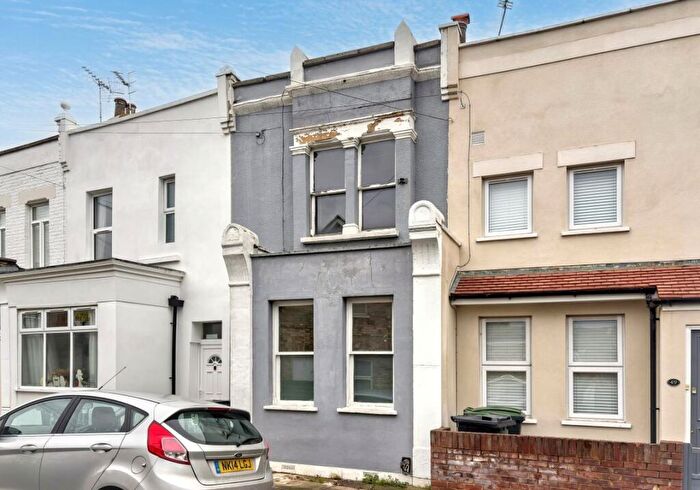 2 Bedroom Terraced House For Sale In Eleanor Road, Haringey, London, N11