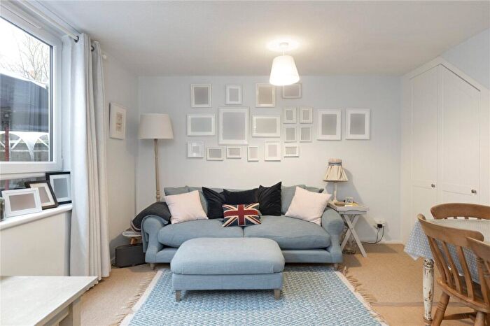 3 Bedroom Apartment To Rent In Wolsey Court, Westbridge Road, London, SW11