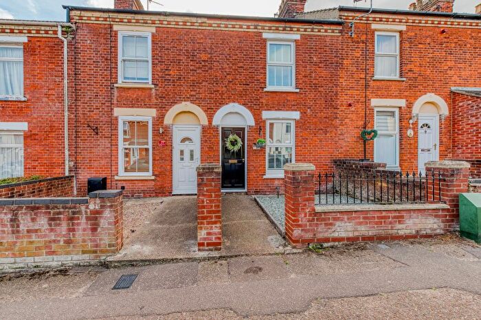 3 Bedroom Terraced House For Sale In Albemarle Road, Gorleston, NR31