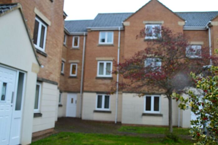 2 Bedroom Flat To Rent In Macfarlane Chase, Weston-Super-Mare, BS23