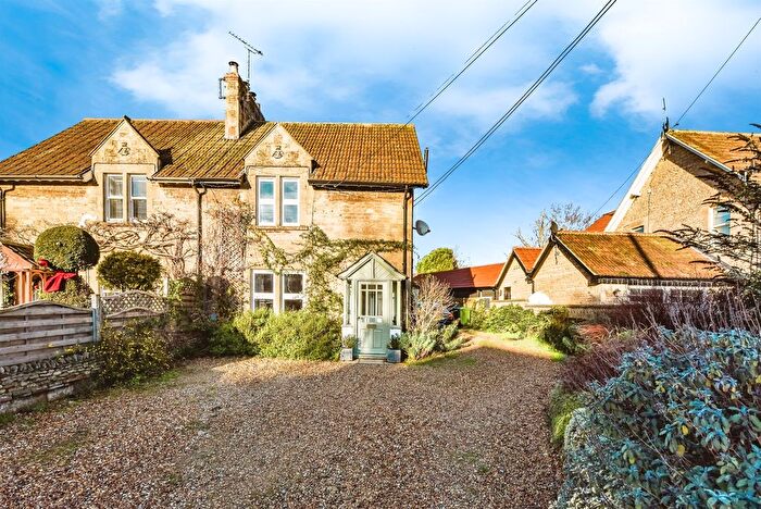 3 Bedroom Semi Detached House For Sale In High Street, Sutton Benger, Chippenham, SN15