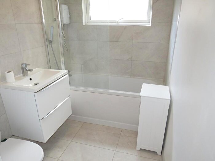 2 Bedroom Flat To Rent In Alwynn Walk, Birmingham, B23