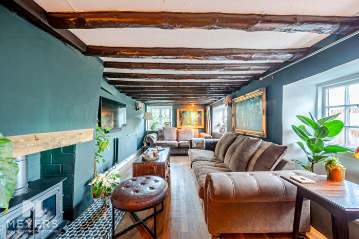 4 Bedroom Detached House For Sale In Wimborne Road, Wimborne, BH21