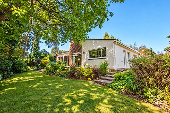 3 Bedroom Bungalow For Sale In Warren Park, West Hill, EX11