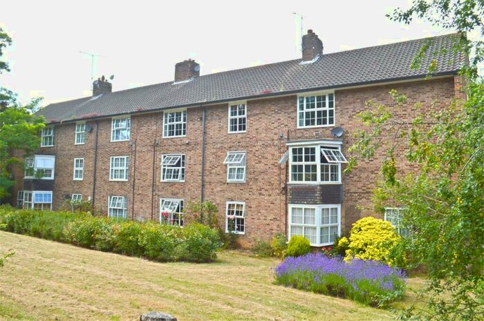 1 Bedroom Flat To Rent In Haldens, Welwyn Garden City, AL7