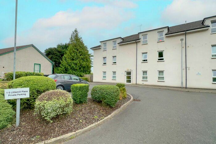 2 Bedroom Flat For Sale In / Littlemill Place, Bowling, G60