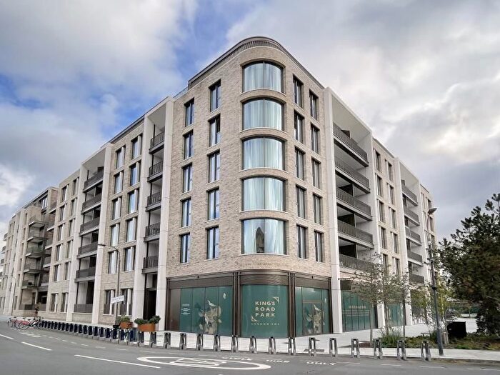 3 Bedroom Flat To Rent In Sands End Lane, London, SW6