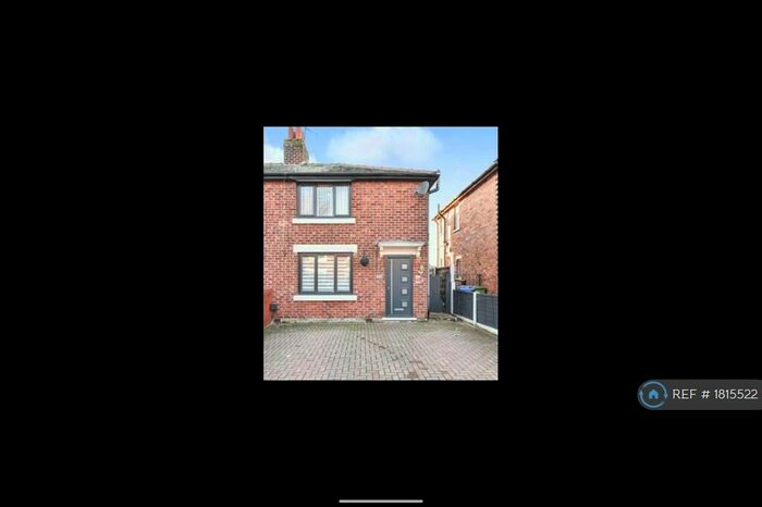 3 Bedroom Semi-Detached House To Rent In Anderton Grove, Ashton Under Lyne, OL6