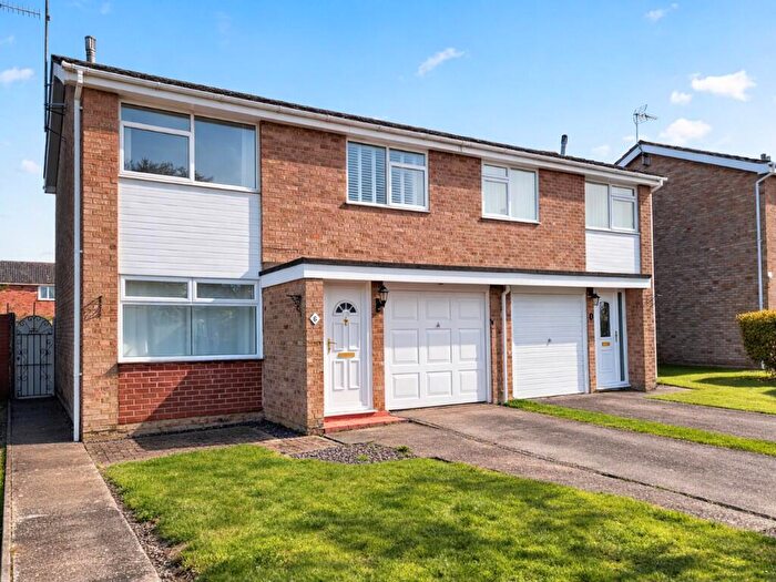 3 Bedroom Semi Detached House For Sale In Chapel Field, Bramford, Ipswich, Suffolk, IP8