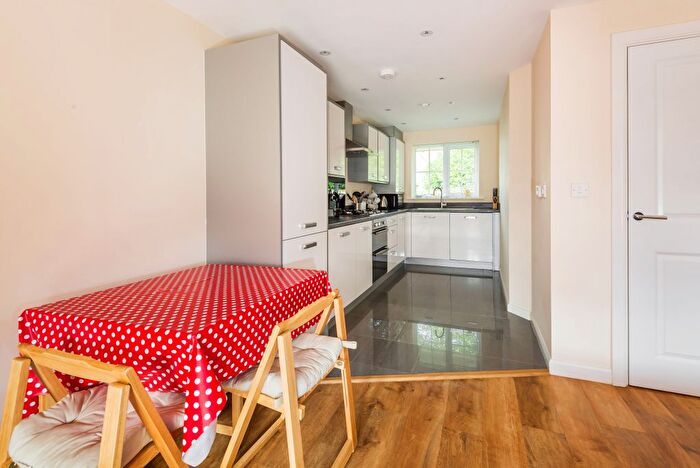 3 Bedroom Terraced House To Rent In Metcalfe Avenue, Carshalton, Surrey, SM5